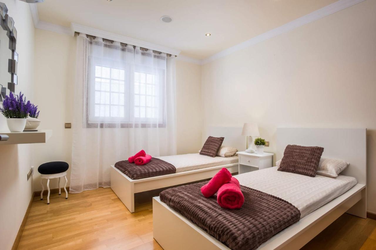 פוארטו דה סנטיאגו Villa Leonardo Dos By Villa Plus מראה חיצוני תמונה